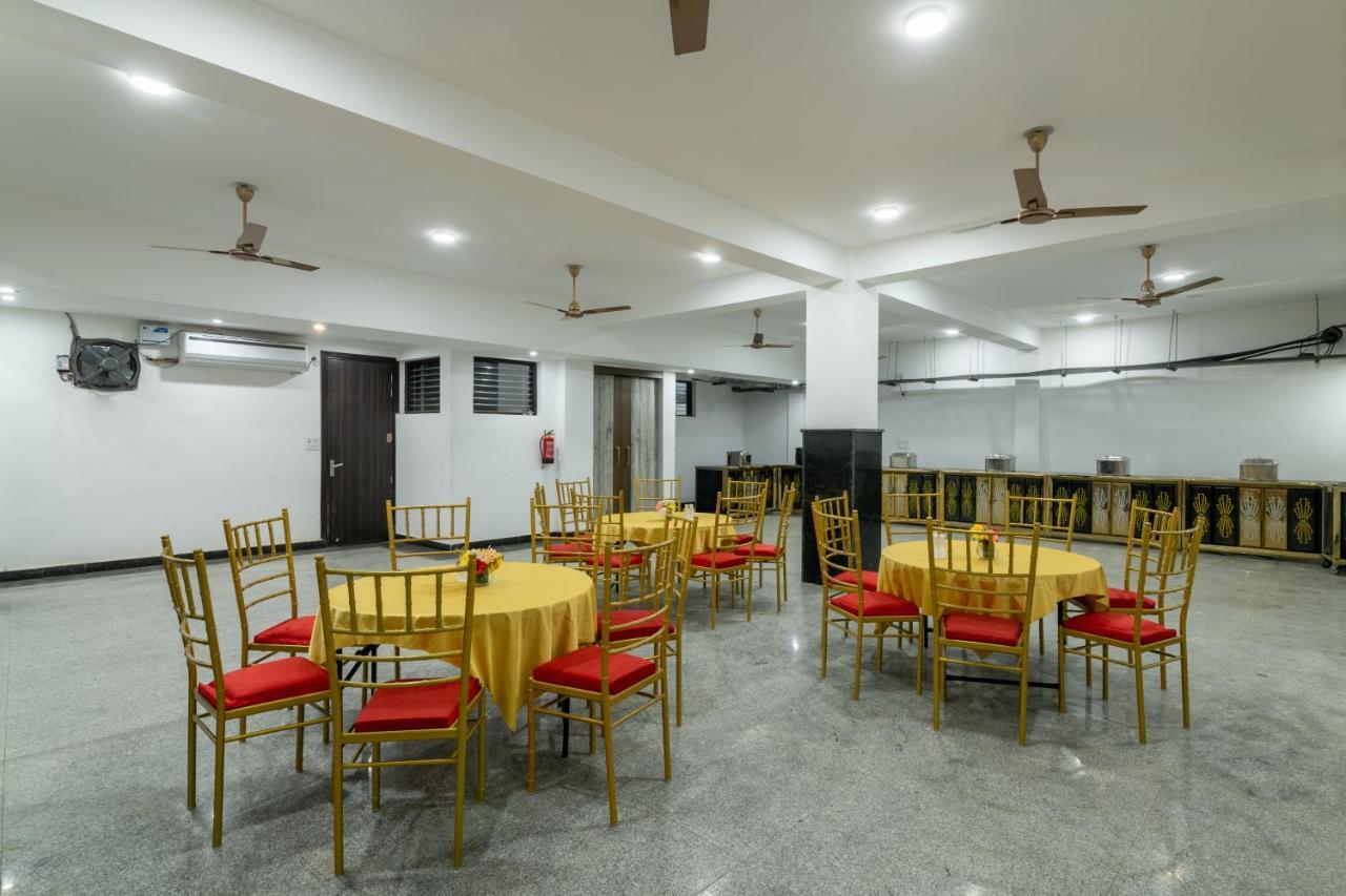 Hotel De Luxe Basai Road Gurgaon Exterior photo
